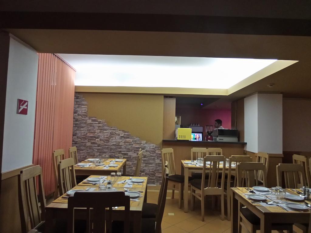 Hotel Pest Inn บูดาเปสต์ ภายนอก รูปภาพ