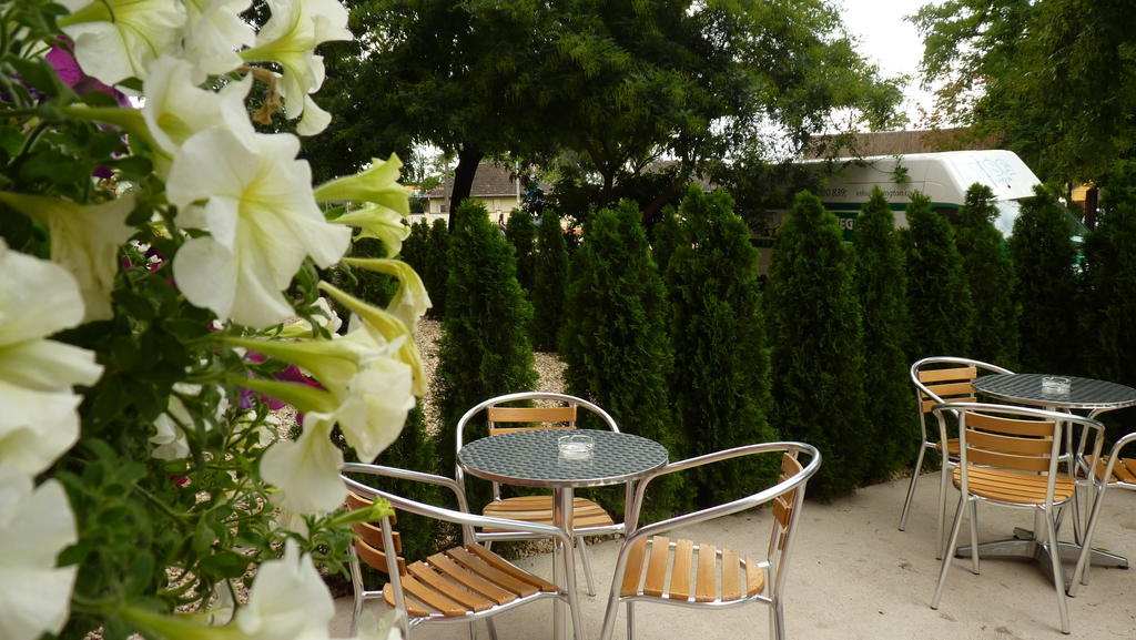 Hotel Pest Inn บูดาเปสต์ ภายนอก รูปภาพ