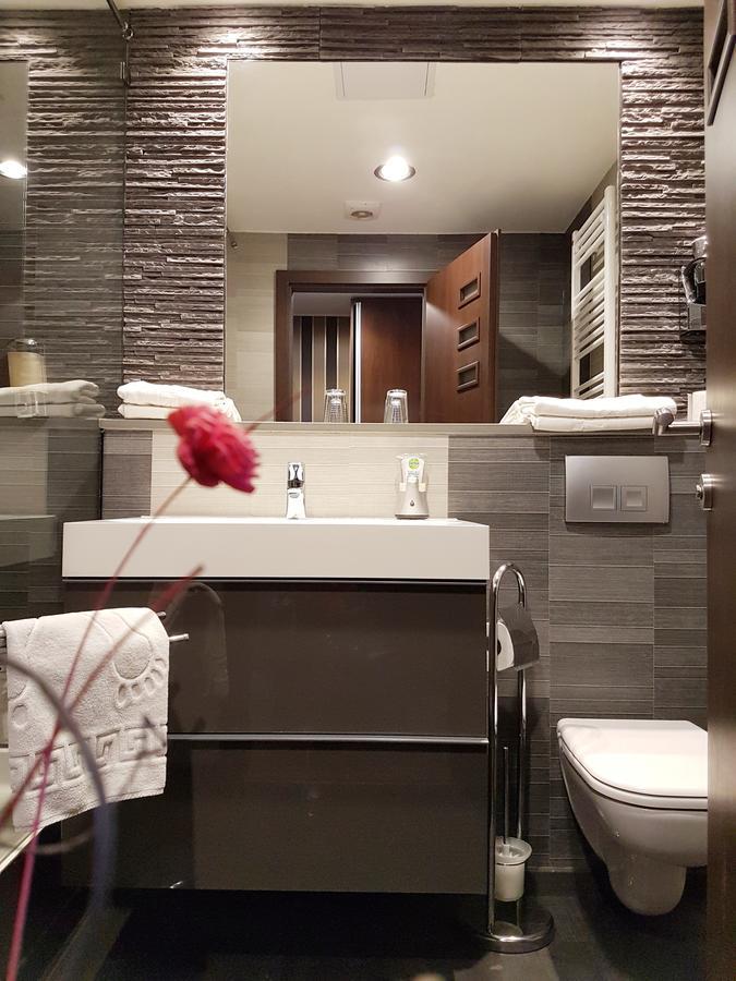 Hotel Pest Inn บูดาเปสต์ ภายนอก รูปภาพ
